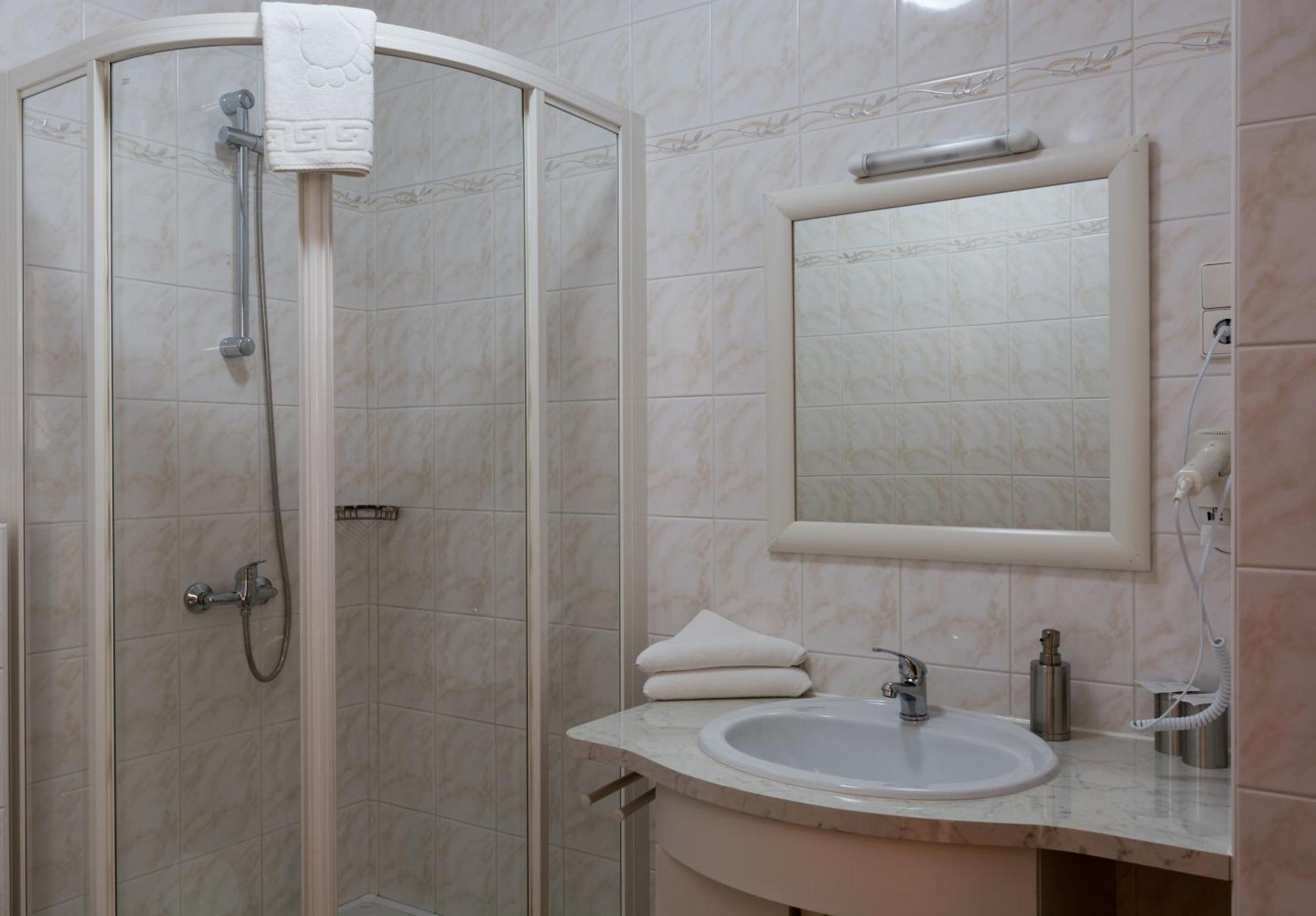 Hotel Harka Harkany Ngoại thất bức ảnh