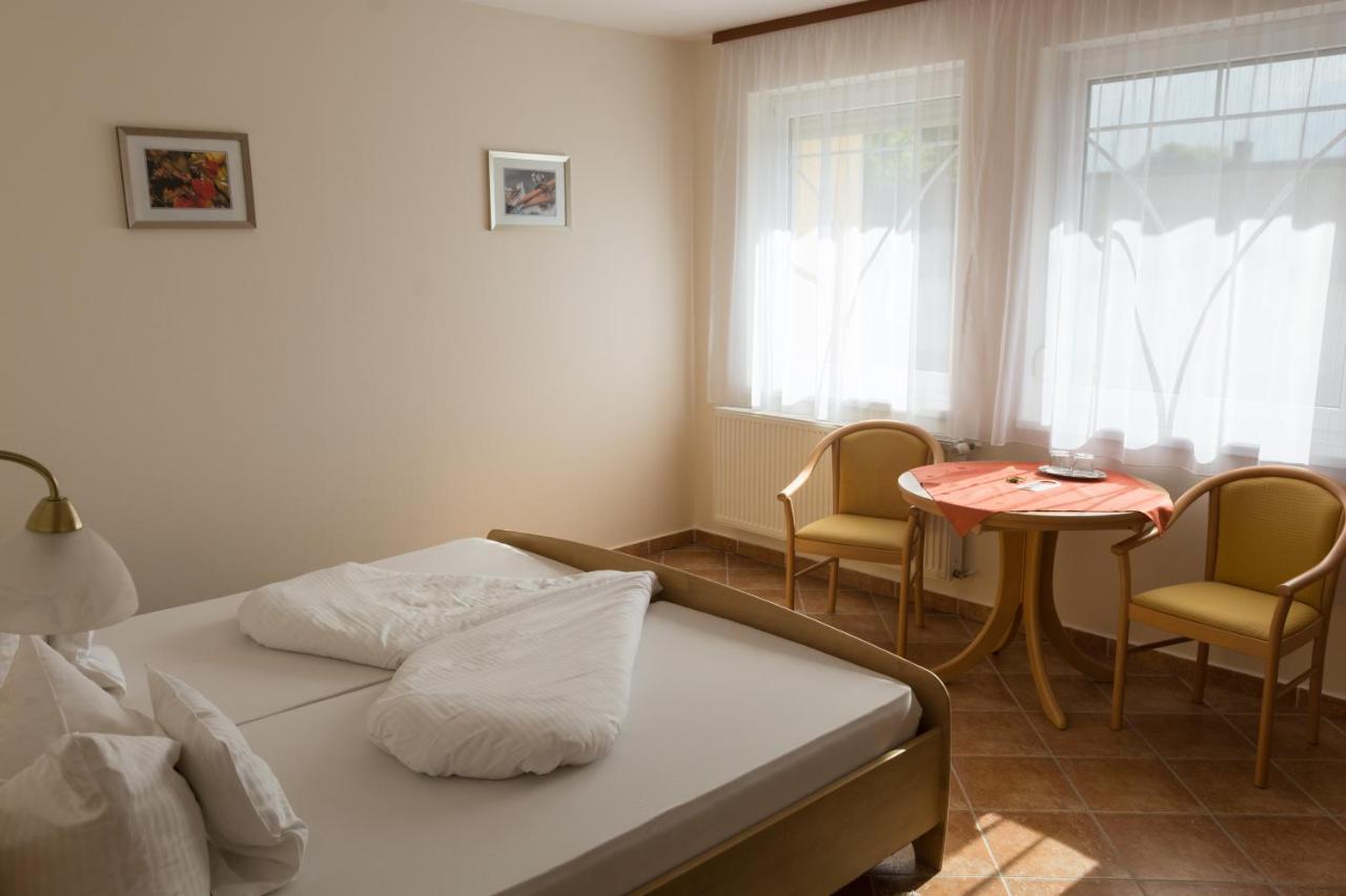 Hotel Harka Harkany Ngoại thất bức ảnh